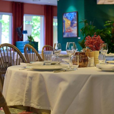 Logis L'Ermitage Hotel & Restaurant ソルジュ エクステリア 写真