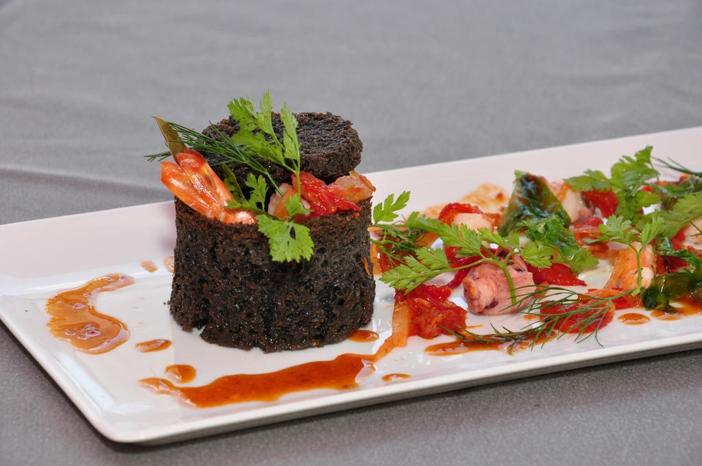 Logis L'Ermitage Hotel & Restaurant ソルジュ エクステリア 写真