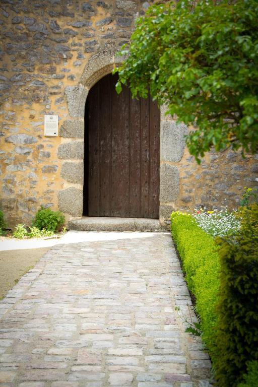 Logis L'Ermitage Hotel & Restaurant ソルジュ エクステリア 写真