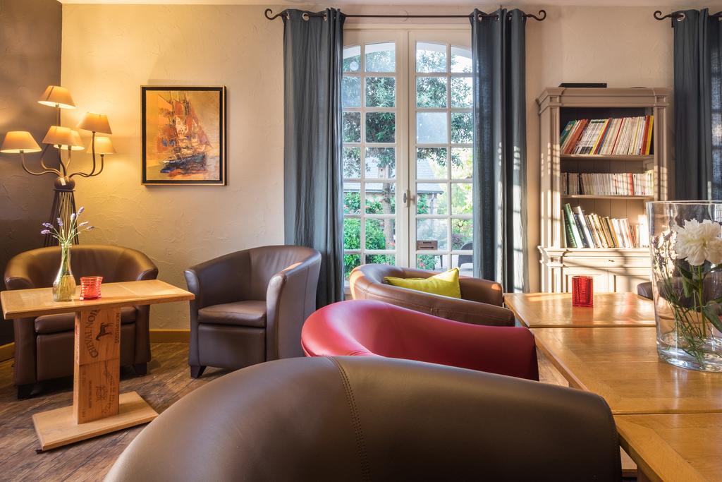 Logis L'Ermitage Hotel & Restaurant ソルジュ エクステリア 写真