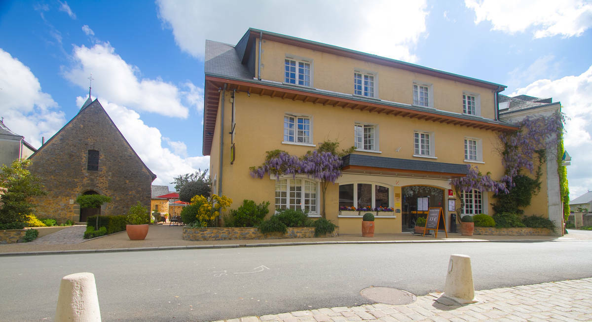 Logis L'Ermitage Hotel & Restaurant ソルジュ エクステリア 写真